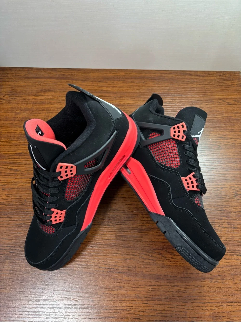 Jordan 4 Retro Red Thunder -Men’s Sleek Basketball Shoes Sneakers